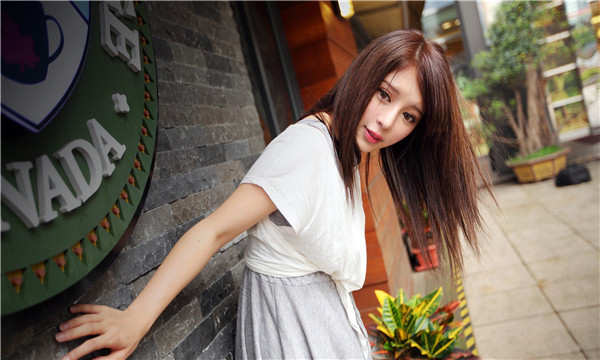 滨海想找一个女性生孩子给报酬-｛找个女人生孩子多少钱｝